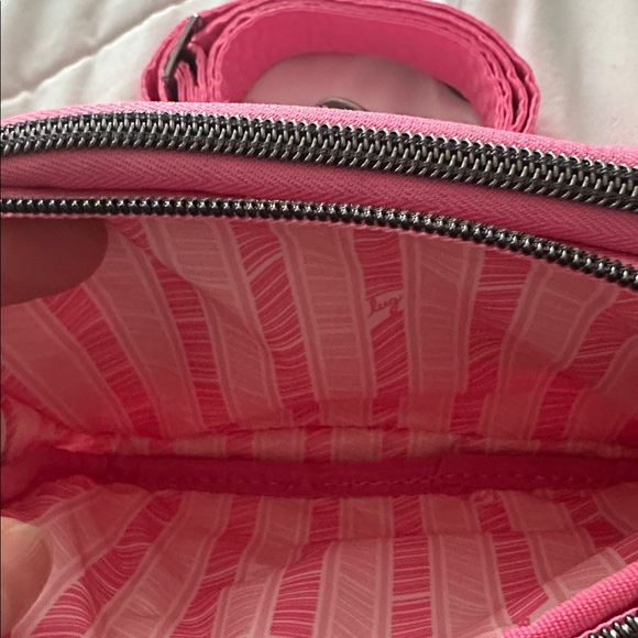 Lug Coupe 2 perfect pink convertible crossbody belt bag NWOT - Picture 3 of 4